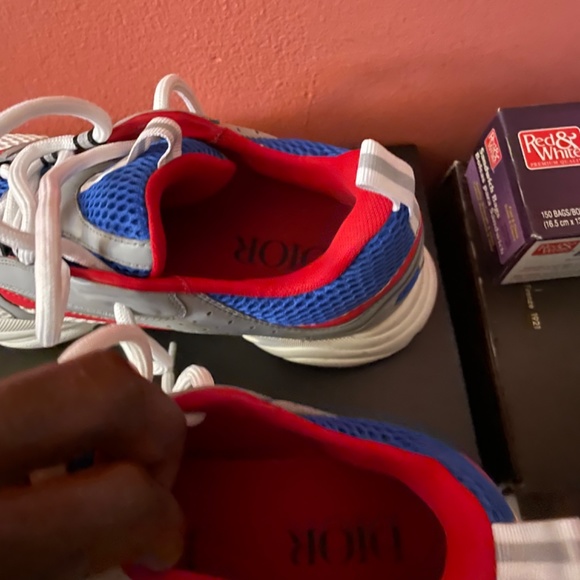 Dior sneakers - Picture 3 of 4